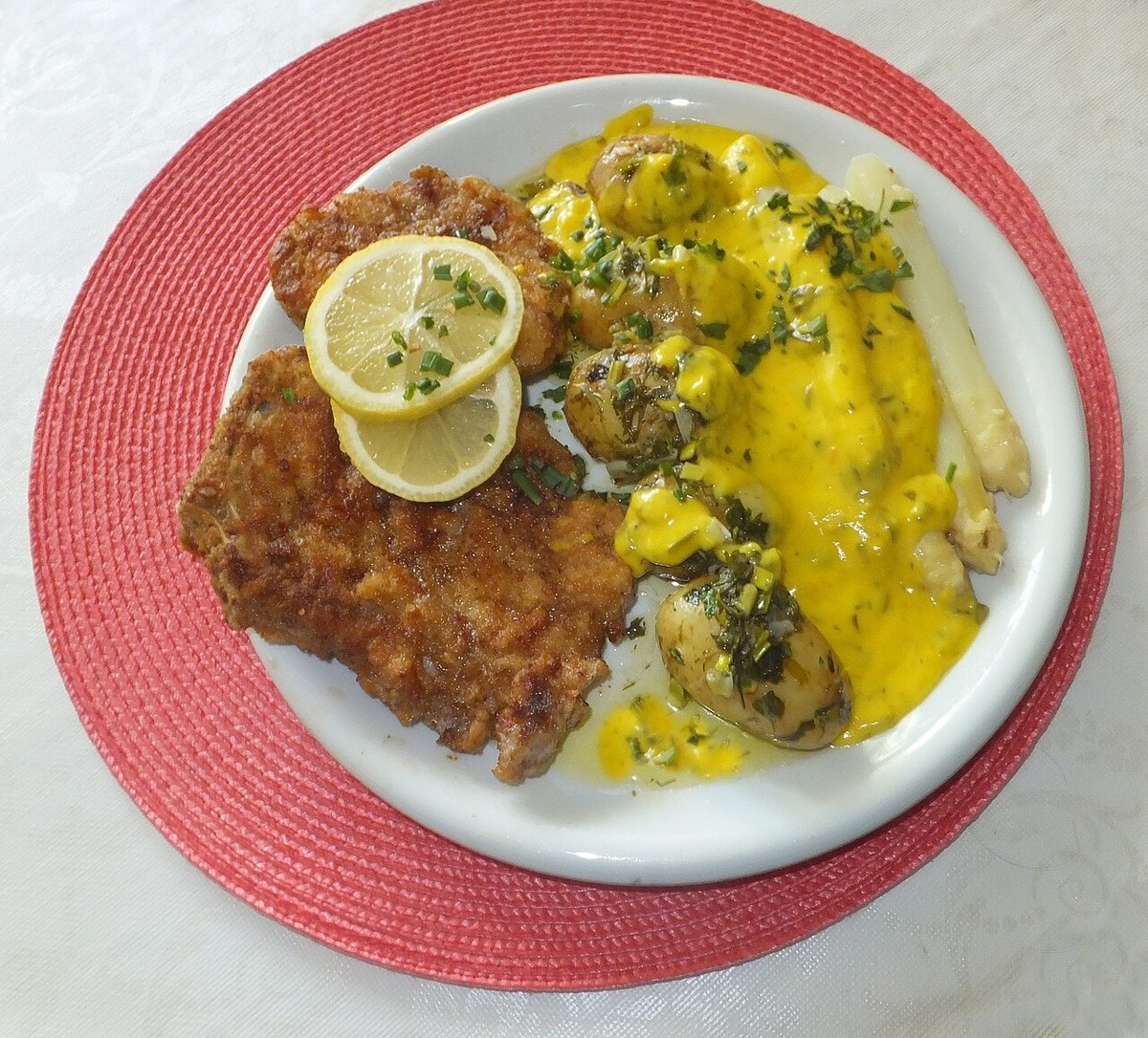 Representative image for Bearnaise Sauce
