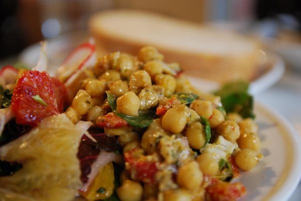 Representative image for Chicken and Garbanzo Bean Salad