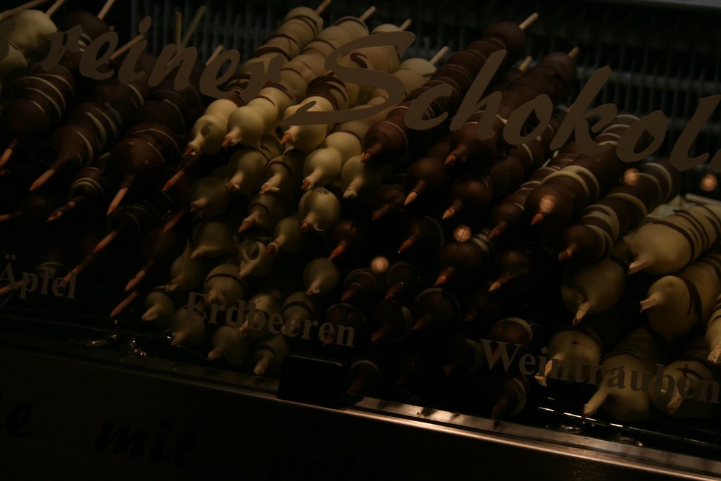 Representative image for Chocolate-Dipped Fruit