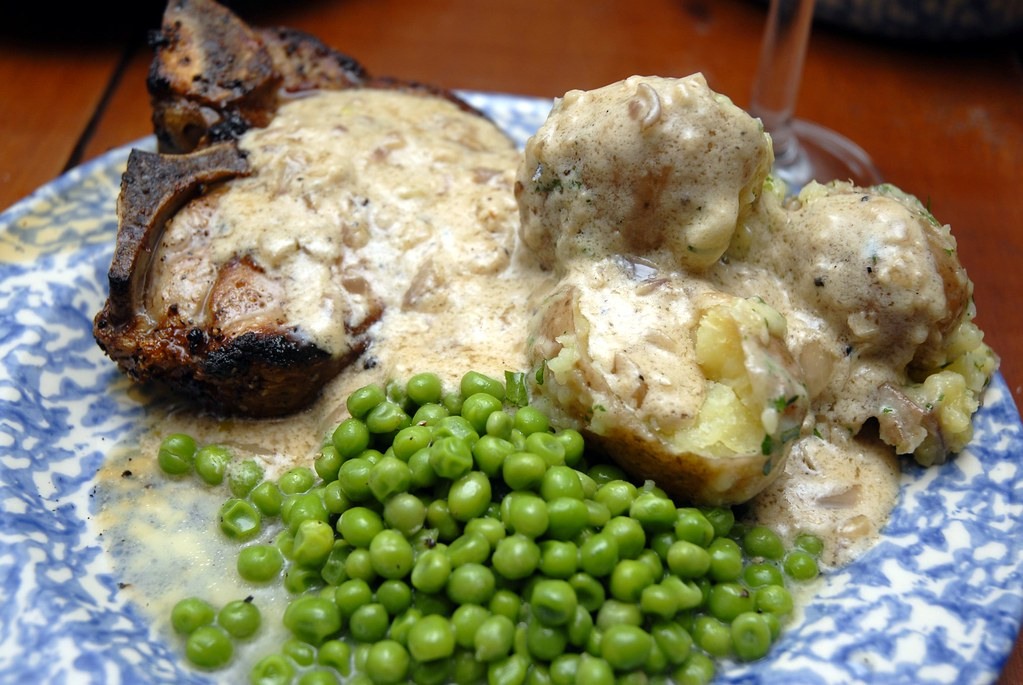 Representative image for Creamed Peas and New Potatoes