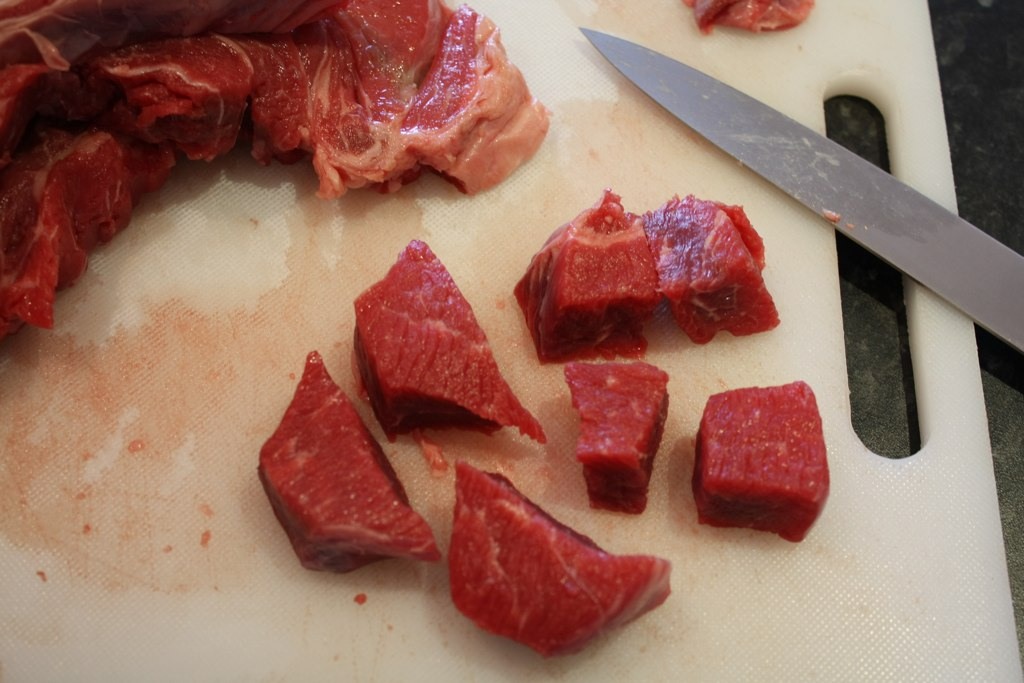 Representative image for Cutting Stew Meat