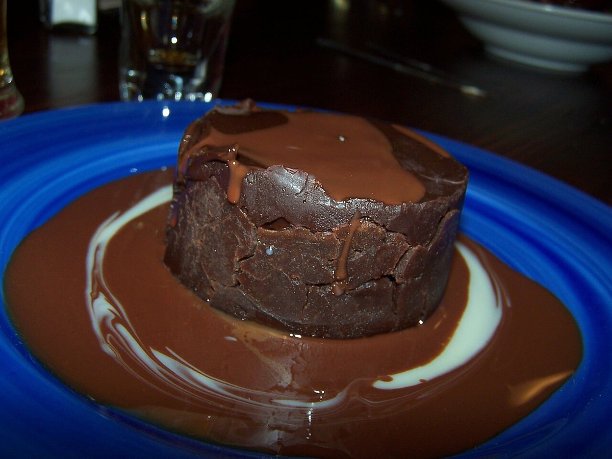 Representative image for Fudge Cake
