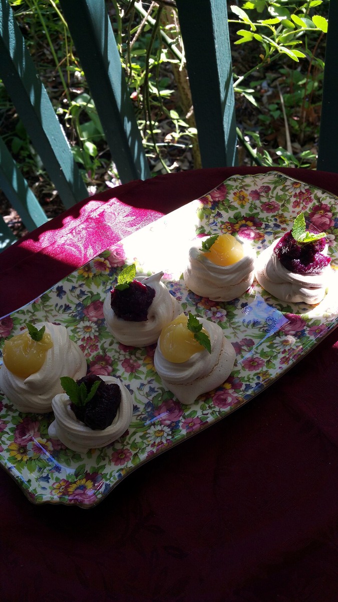 Representative image for Meringue Shells